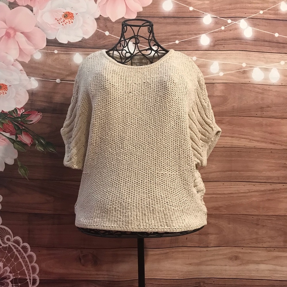 Gap sweater